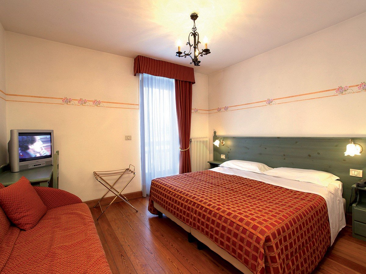 02_IT_Tonale_Locatori_int01.JPG