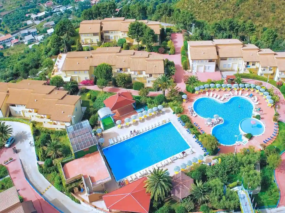 122111_Hotel_Villaggio_Club_La_Pace_Tropea_1200_4842_.jpg