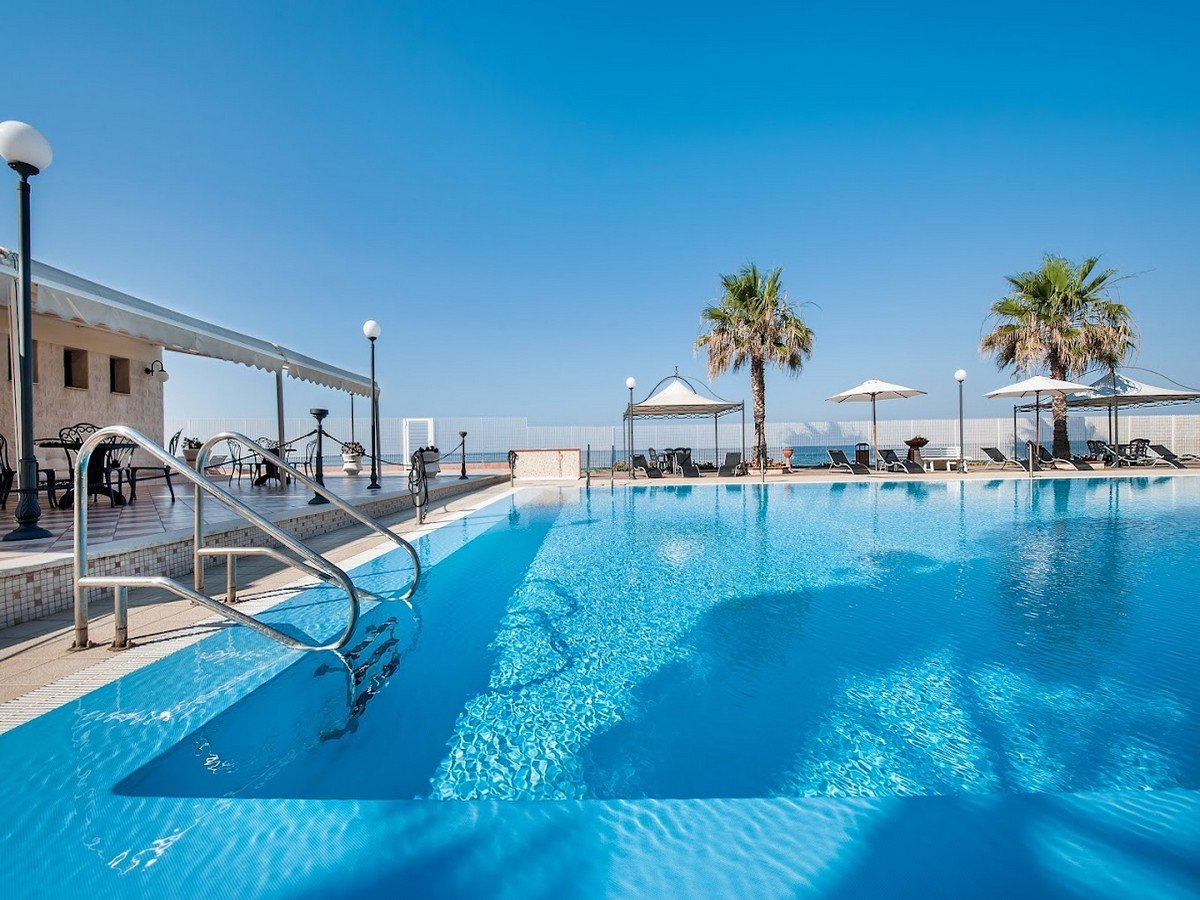 AH Club Ara Solis_27.jpg