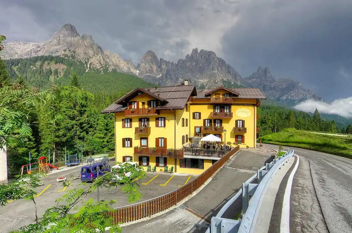 albergo-fratazza.jpg