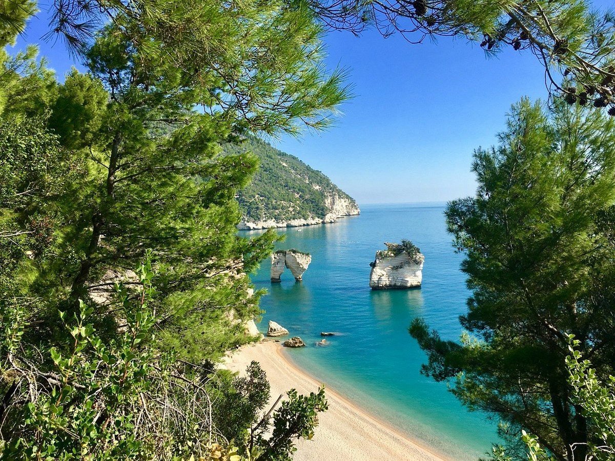 APULIA HOTEL BAIA DEI FARAGLIONI_17.JPG