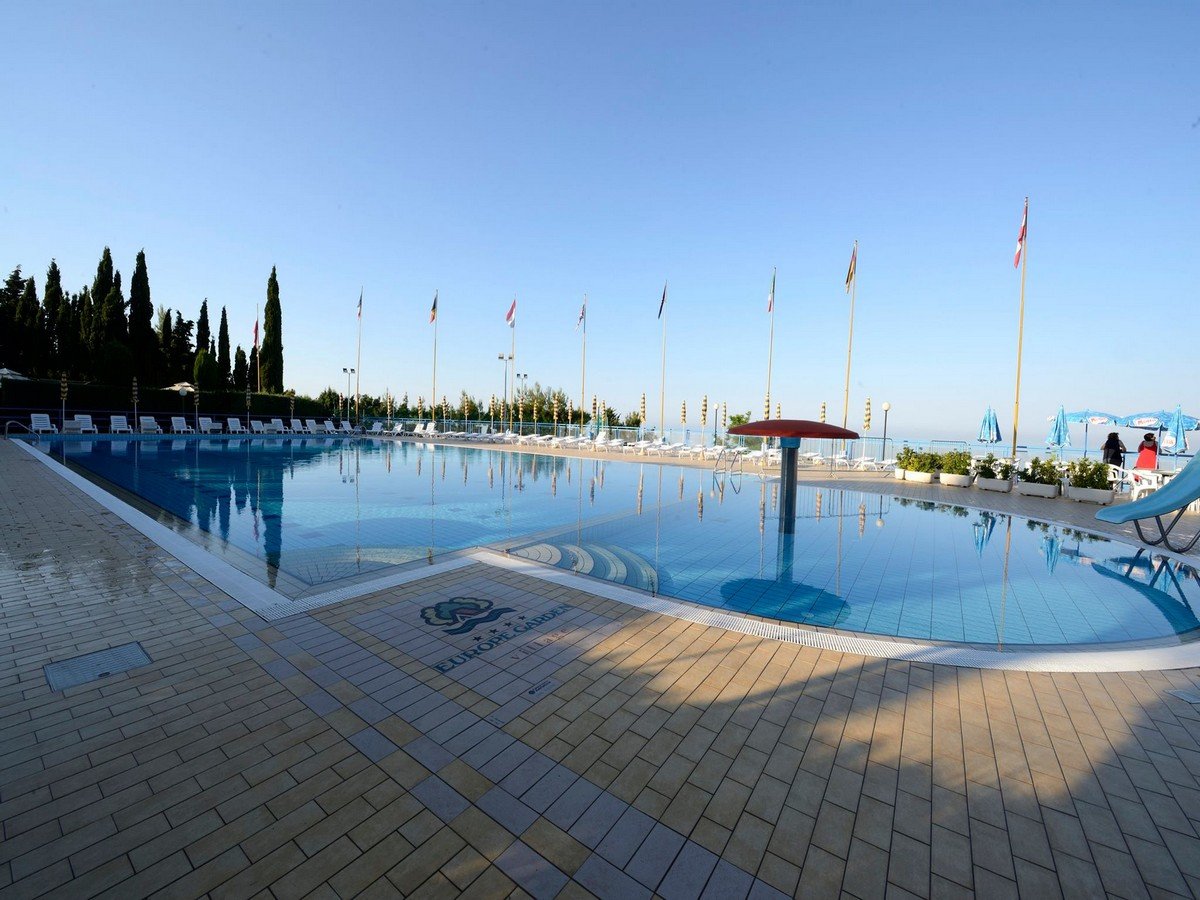 europe garden silvi marina (25).JPG