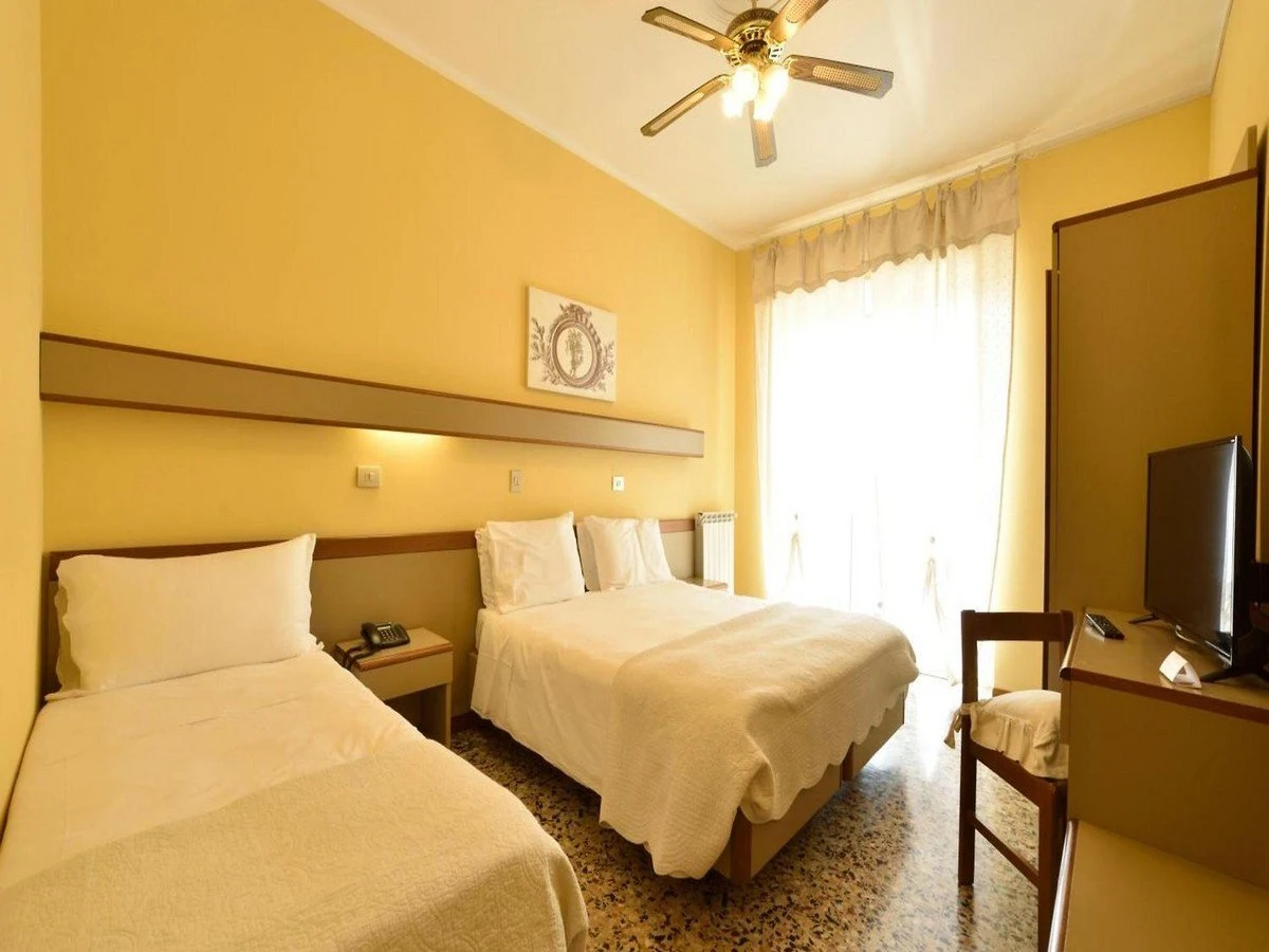 HOTEL BERGAMO DI MARE LIGURIA (16).JPG