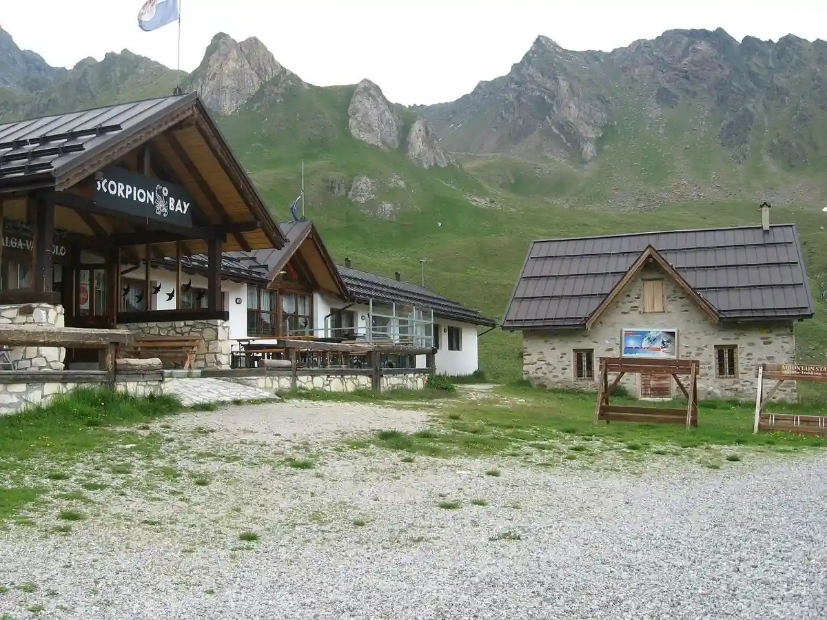 hotel la mirandola  passo del tonale (2).jpg