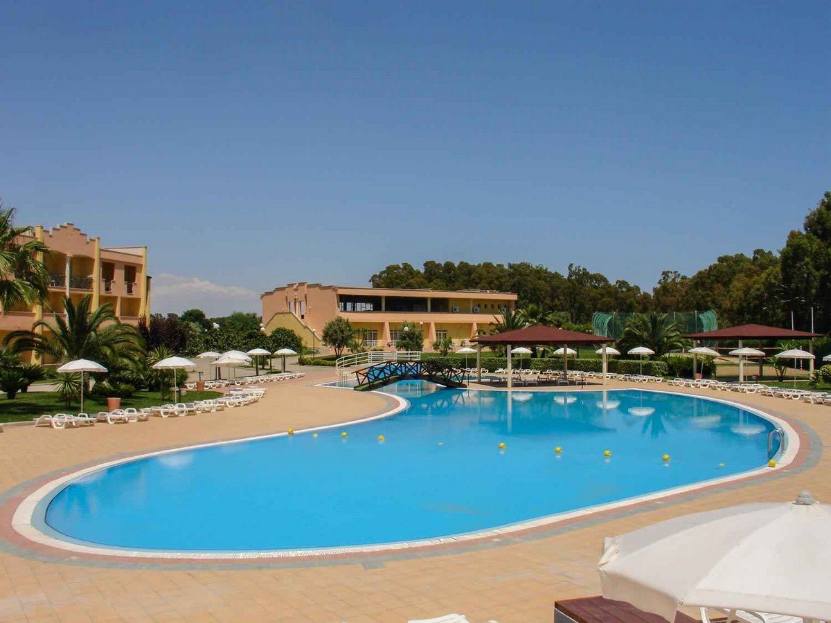 Nova-Siri-piscina.jpg