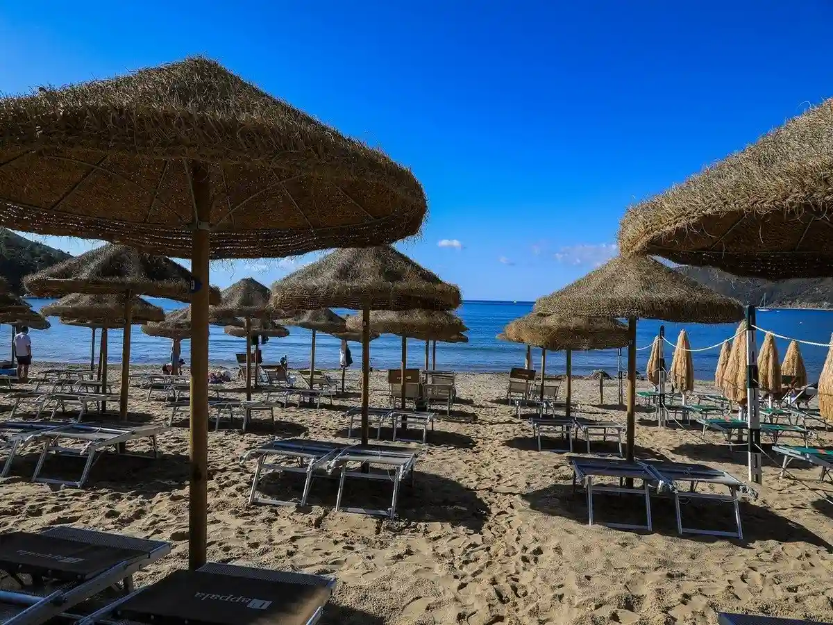 uappala-hotel-lacona.jpg